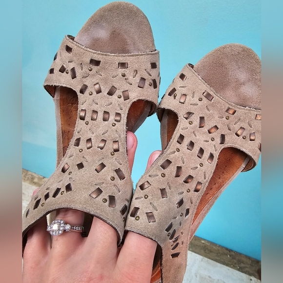 Clarks Artisan Womens Size 7M Thimble Clover Stone Wedge Boho Sandals Shoes - Picture 5 of 13